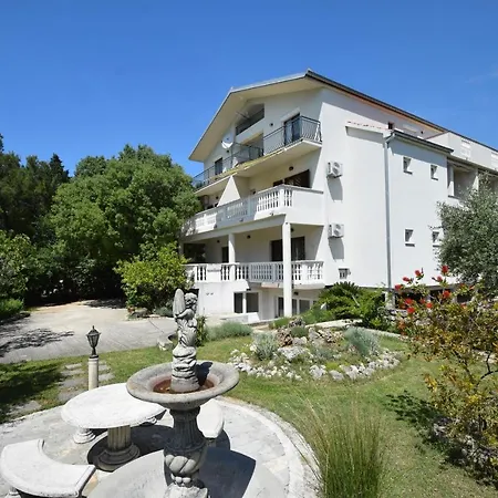 Nina بيت ضيافة 3*